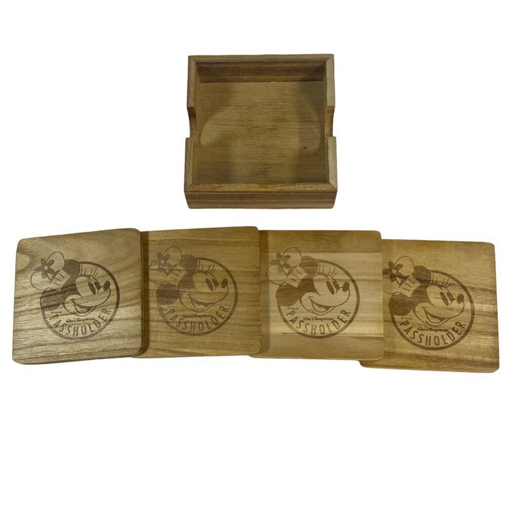 Disney World Land Minnie Mouse Annual Passholder Wooden Coaster Set With Holder